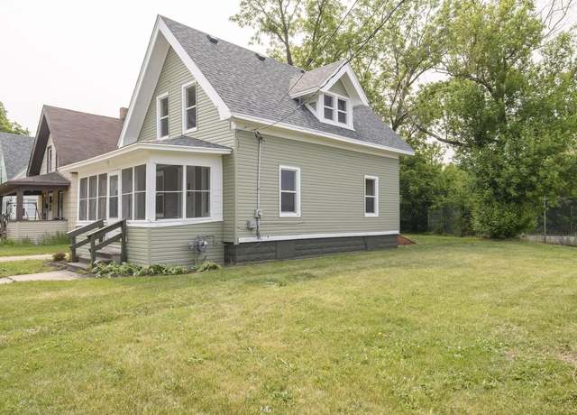 Property at 912 Harvey St, Beloit, WI 53511, 3 beds, 2 baths