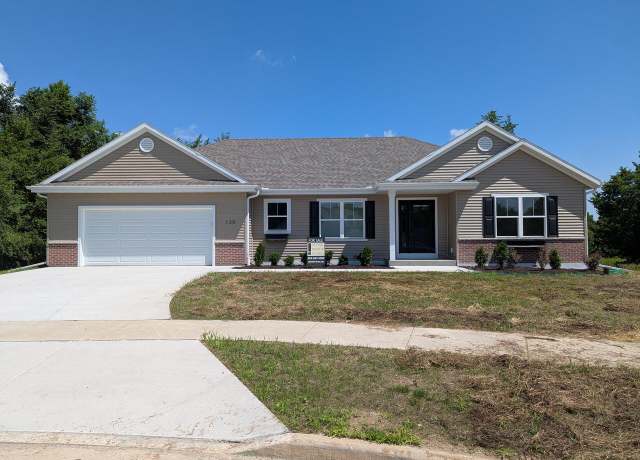 Property at 125 Vista Del Parco Dr, Sullivan, WI 53178, 3 beds, 2 baths