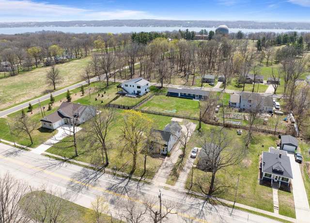 Property at 397 W Geneva St, Williams Bay, WI 53191, 3 beds, 3 baths