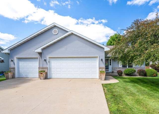 Property at 17 Hunters Ct, Fond Du Lac, WI 54937, 4 beds, 3 baths