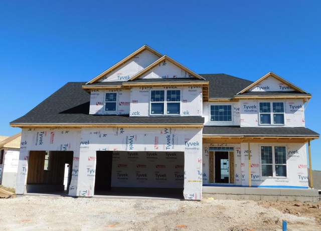 Property at 728 Hummingbird Ct, Grafton, WI 53024, 4 beds, 2.5 baths