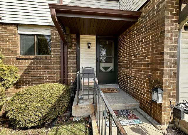Property at 5819 Cambridge Cir #3, Mount Pleasant, WI 53406, 2 beds, 1.5 baths