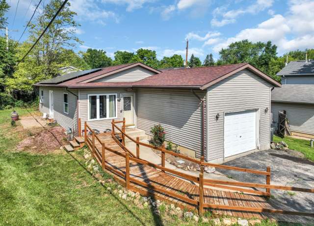 Property at 12132 221st Ave, Bristol, WI 53104, 3 beds, 2 baths