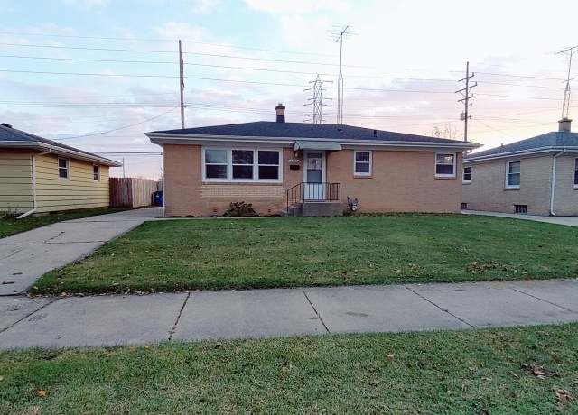 Property at 3729 Republic Ave, Racine, WI 53405, 3 beds, 1.5 baths