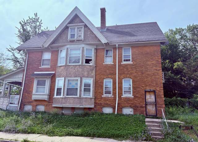 Property at 1253 N 34th St, Milwaukee, WI 53208, 4 beds, 2 baths
