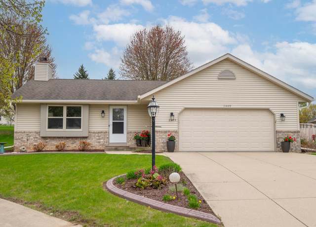 Property at 2409 Tanager Ct, Waukesha, WI 53189, 3 beds, 2.5 baths