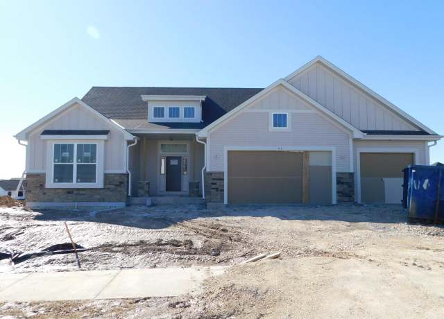 Property at 403 W Sparrow Way, Grafton, WI 53024, 3 beds, 2.5 baths