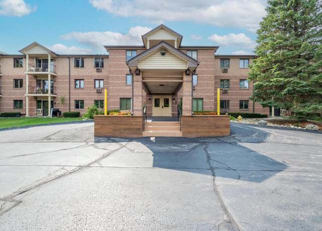 Property at 530 N Silverbrook Dr #121, West Bend, WI 53090, 2 beds, 2 baths