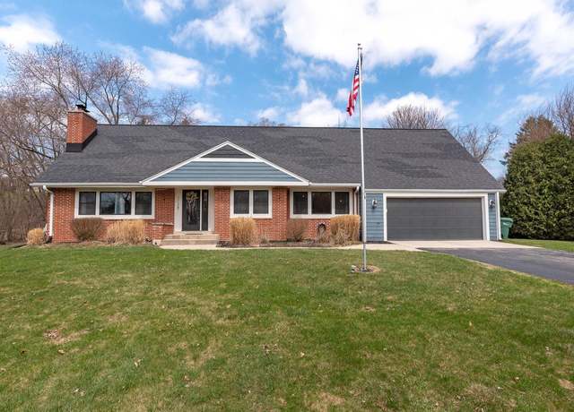 Property at 7710 Parkview Rd, Greendale, WI 53129, 4 beds, 3.5 baths