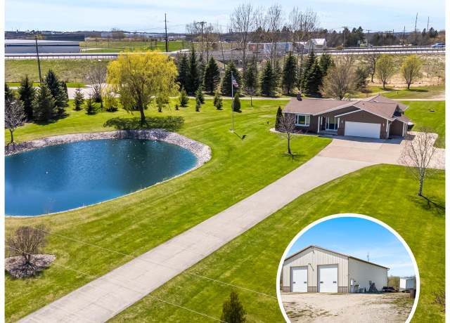 Property at 1230 S Parkview Rd, Manitowoc, WI 54220, 3 beds, 2 baths
