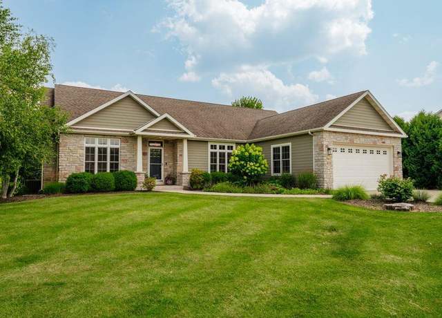 Property at W4633 Pebble Dr, Elkhorn, WI 53121, 4 beds, 3 baths