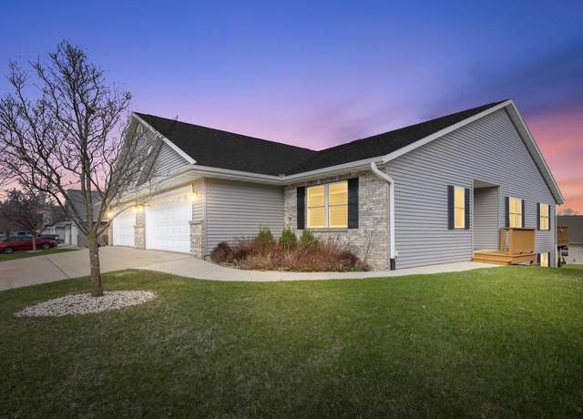 Property at 740 Chief Kewaskum Pl #5, Kewaskum, WI 53040, 2 beds, 3 baths