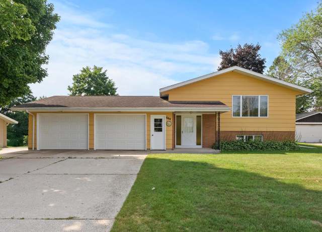 Property at 664 Randolph St, Mishicot, WI 54228, 4 beds, 2 baths