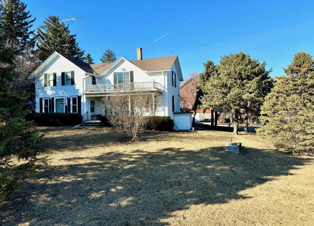 Property at W6140 County Road J, Juneau, WI 53039, 6 beds, 2 baths