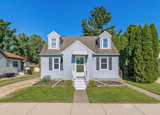Property at 1114 Hollister Ave, Tomah, WI 54660, 3 beds, 1.5 baths