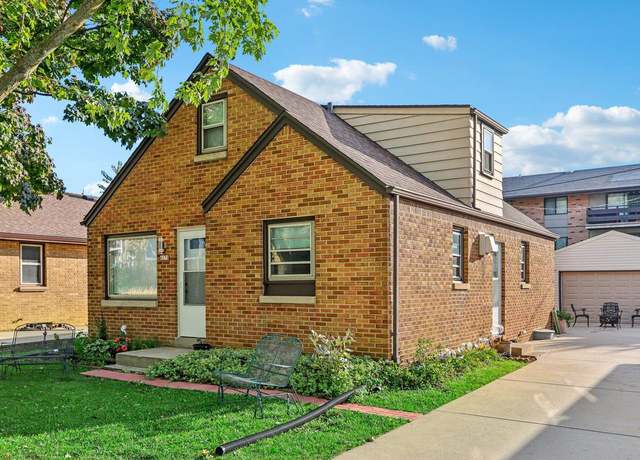 Property at 4570 S Ahmedi Ave, Saint Francis, WI 53235, 4 beds, 2 baths
