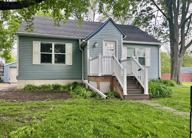 Property at 428 North St, Sparta, WI 54656, 4 beds, 3 baths
