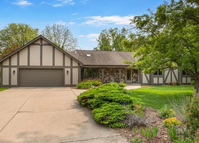 Property at 14775 Hyland Dr, Brookfield, WI 53005, 3 beds, 2 baths
