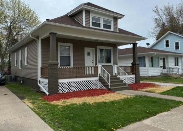 Property at 2019 Carlisle Ave, Racine, WI 53404, 3 beds, 1 bath