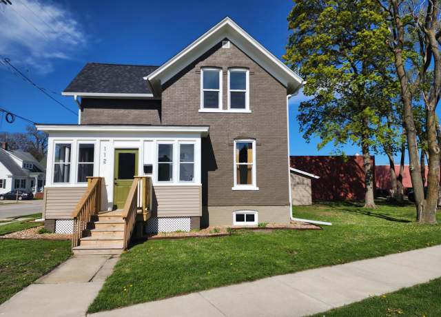 Property at 112 College Ave, Watertown, WI 53094, 4 beds, 2 baths
