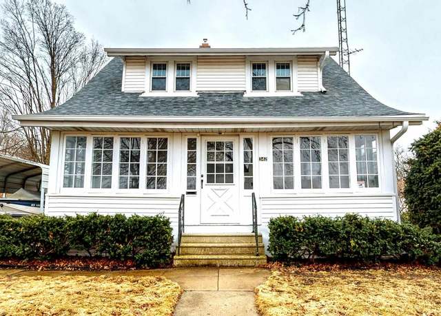Property at 342 E Dodge St, Jefferson, WI 53549, 3 beds, 1.5 baths