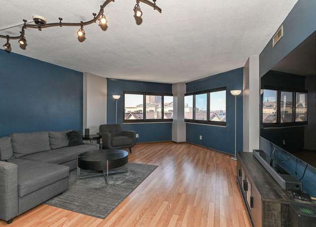 Property at 1633 N Prospect Ave Unit 4C, Milwaukee, WI 53202, 1 bed, 1 bath