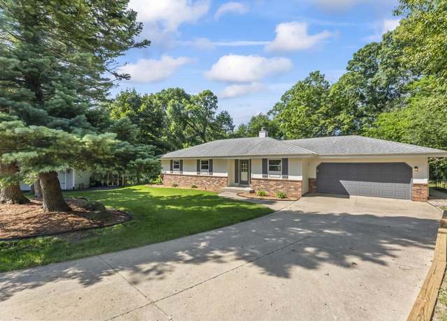 Property at 731 Mansfield Cir, Hartland, WI 53029, 3 beds, 2 baths