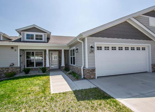 Property at 1071 Anchor Ave, West Bend, WI 53095, 2 beds, 2 baths