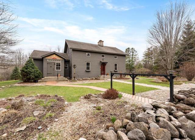 Property at 7777 W Bonniwell Rd, Mequon, WI 53097, 3 beds, 3.5 baths