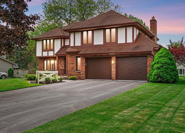 Property at 3275 N Elmwood Dr, Elmwood Park, WI 53405, 4 beds, 2.5 baths