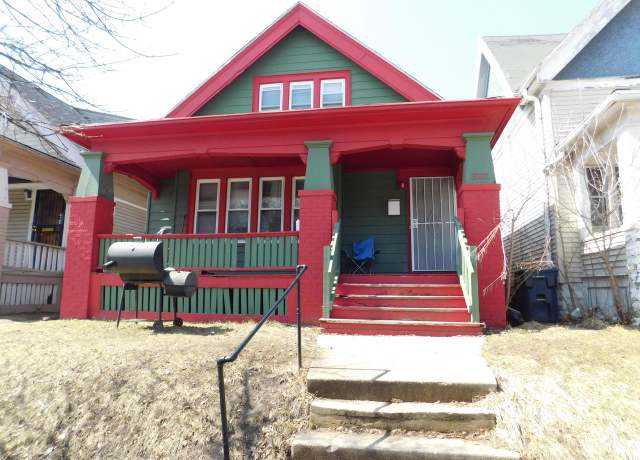 Property at 3007 N 29th St, Milwaukee, WI 53210, 4 beds, 2 baths