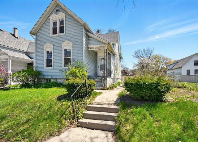 Property at 2840 N Vel R Phillips Ave, Milwaukee, WI 53212, 4 beds, 2 baths
