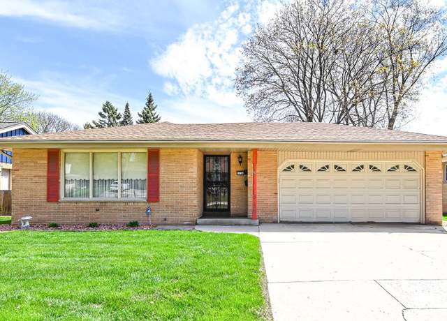 Property at 5134 S 19th St, Milwaukee, WI 53221, 3 beds, 1.5 baths