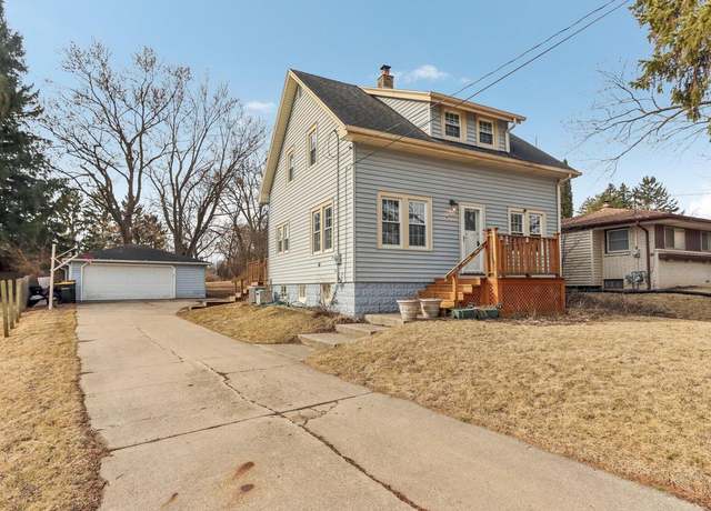 Property at 3943 W Parkland Ave, Brown Deer, WI 53209, 4 beds, 1 bath