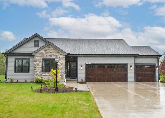 Property at W143N11325 Wrenwood Dr, Germantown, WI 53022, 3 beds, 2.5 baths