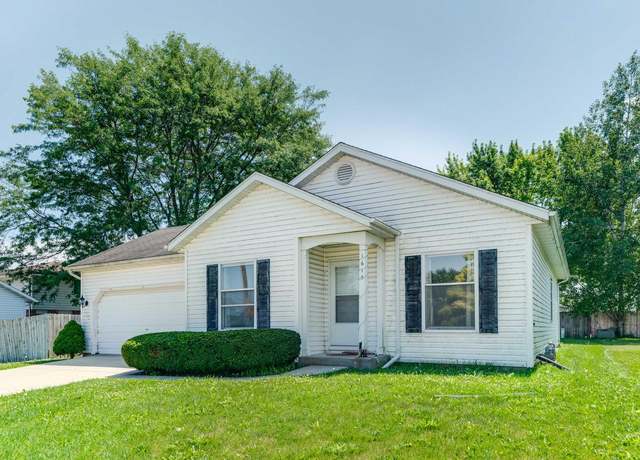 Property at 1615 15th St, Kenosha, WI 53140, 3 beds, 1 bath
