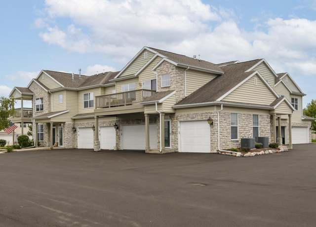 Property at N17W26522 Meadowgrass Cir Unit D, Pewaukee, WI 53072, 2 beds, 2 baths