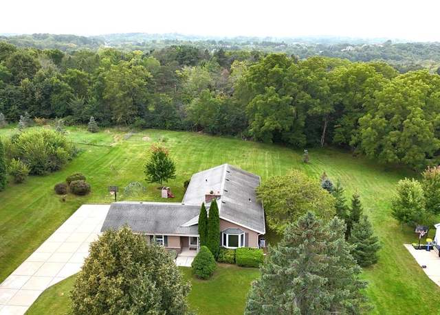 Property at W247S7405 Scotland Dr, Waukesha, WI 53189, 3 beds, 1.5 baths