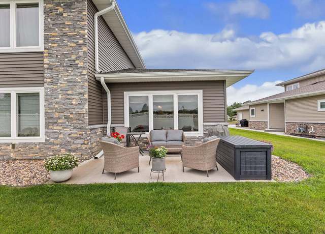 Property at 1200 Sween Dr #7, Holmen, WI 54636, 3 beds, 2.5 baths