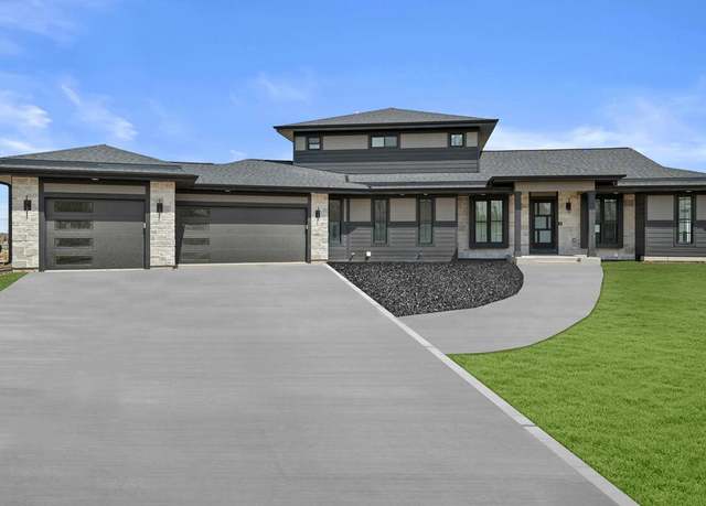 Property at N54W19358 Broadwing Pl, Menomonee Falls, WI 53051, 5 beds, 3.5 baths