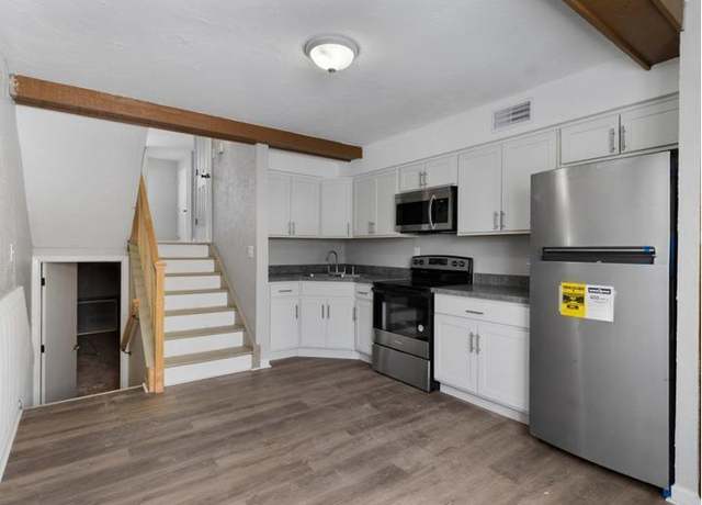 Property at 8895 N Swan Rd Unit D, Milwaukee, WI 53224, 3 beds, 1.5 baths