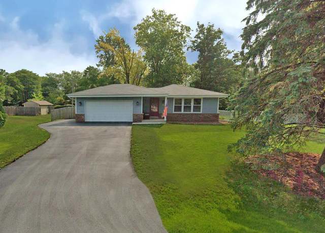 Property at W157N9822 Glenwood Rd, Germantown, WI 53022, 3 beds, 1.5 baths