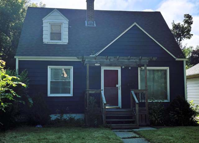 Property at 5452 N 56th St, Milwaukee, WI 53218, 3 beds, 1 bath