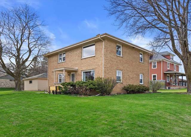 Property at 102 W Jefferson St #104, Port Washington, WI 53074, 4 beds, 2 baths