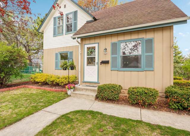 Property at 212 S Spring St, Port Washington, WI 53074, 3 beds, 1.5 baths