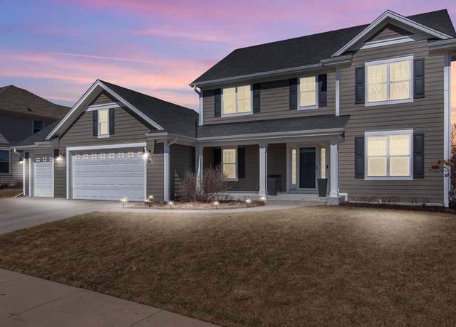 Property at N47W7790 Parkland Rd, Cedarburg, WI 53012, 4 beds, 2.5 baths