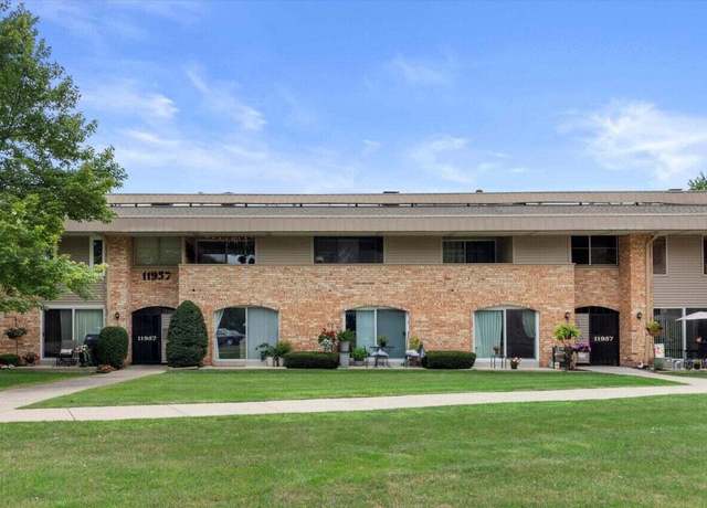 Property at 11957 W Appleton Ave #1, Milwaukee, WI 53224, 2 beds, 1.5 baths