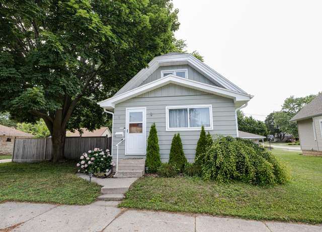 Property at 2004 17th Ave, South Milwaukee, WI 53172, 3 beds, 1 bath