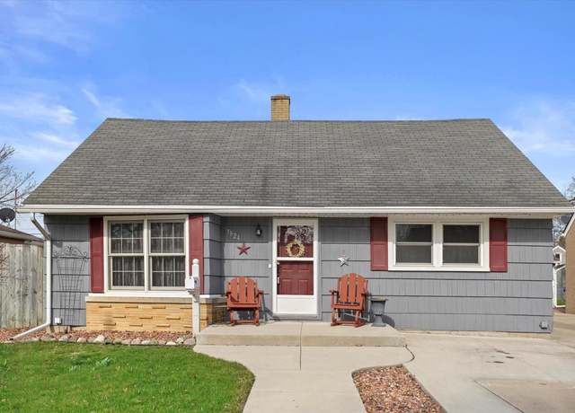 Property at 7824 18th Ave, Kenosha, WI 53143, 4 beds, 1.5 baths
