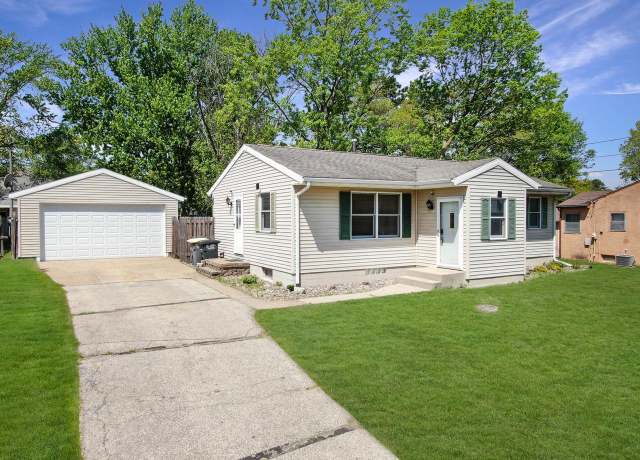 Property at 4106 Markle Rd, La Crosse, WI 54601, 3 beds, 1.5 baths